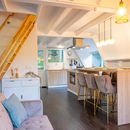 Semesterbostad Lupin