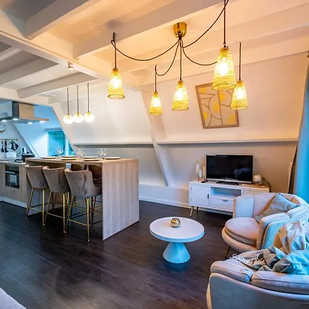 Lupin Semesterbostad